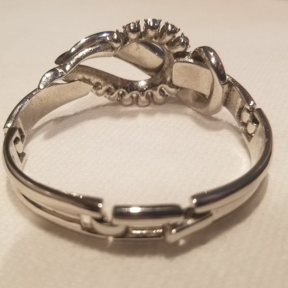 Dazzling mid-century signed Trifari bracelet - Picture 5 of 13